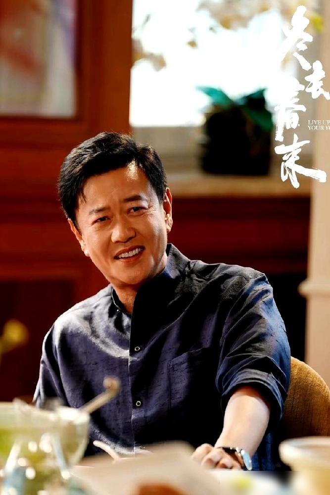 楚才远这种人，根本不是潜规则。他就是规则本身。
我告诉你，他请沈冉冉去酒店，不