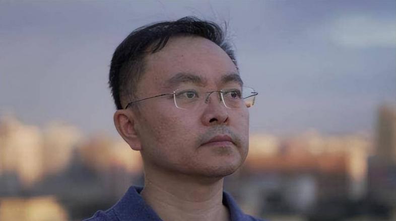 当年，刘强东拉着副总裁蔡磊说：“你是京东的功臣，现在你有啥困难就告诉我，多少钱都