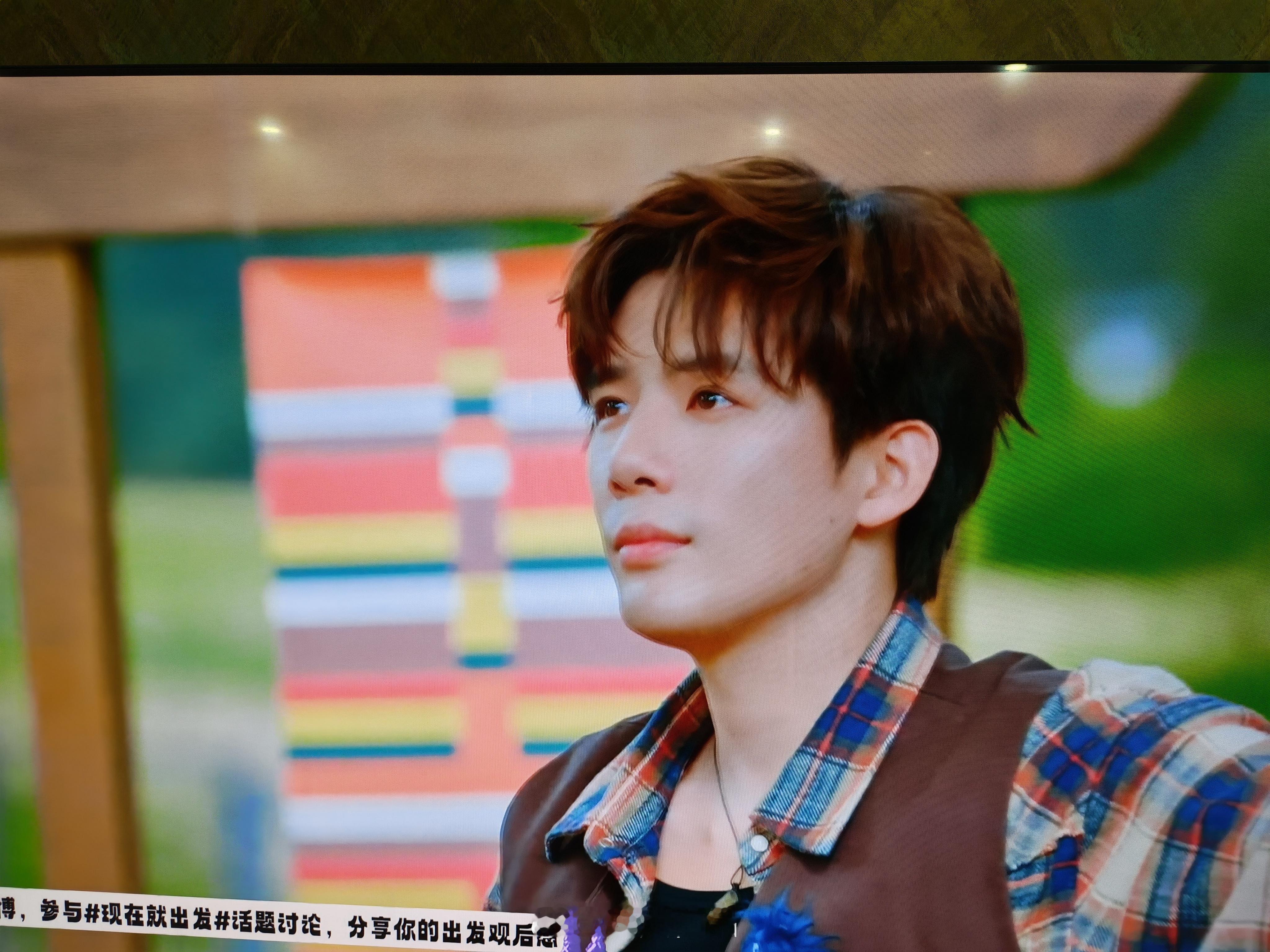 王大将军是真的帅。这绝对不是危言耸听！！！王安宇新歌风中的人 ​​​