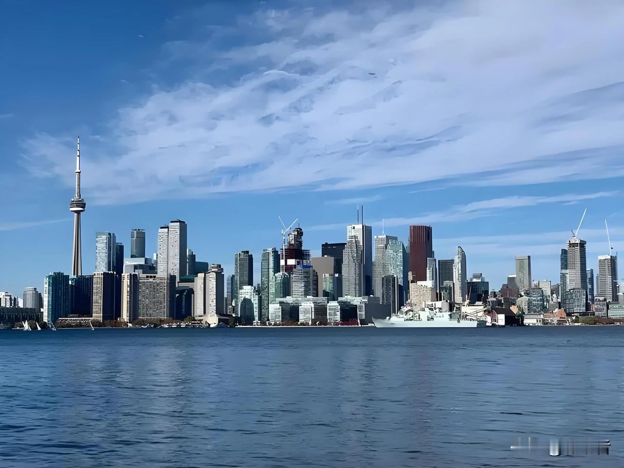 加拿大为什么存在感不高呢？世界面积第二的国家，怎么着应该在国际上具有举足轻重的地