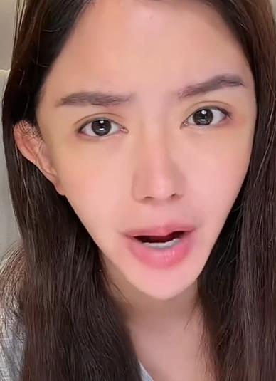 韩安冉首次公开回应与前男友相关 结婚博主韩安冉弃掉“婚姻”流量，转投男友流量。其