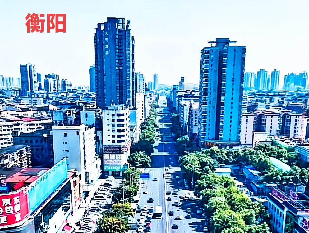 个人有一个大胆的想法，那就是从衡阳市到衡阳地区的各县市区，建设一条双向四车道的快