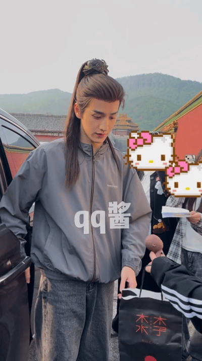 红衣很棒 