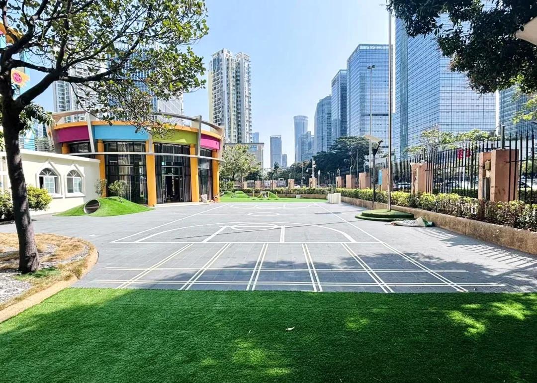 南山后海新开「普惠」托育园🏀2500㎡户外
我们拥有：
🌟二十二年老牌托育经