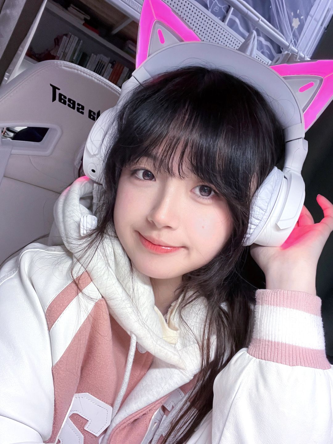 今天是电竞少女 ^⌯•𖥦•⌯^ ੭ 🎧