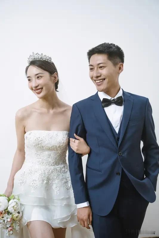 婚姻可以很简单，选择人生伴侣需要清醒的认知。我认为婚姻本质上是寻找一个志同道合的