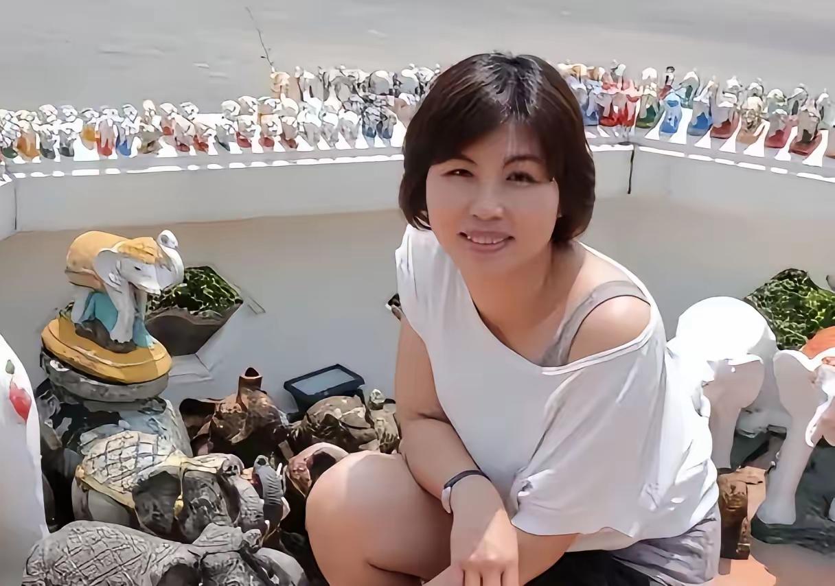 直击软肋！央视曝光军工重大泄密:间谍使用了美人计
 
军工经理郭某在境外被“美人