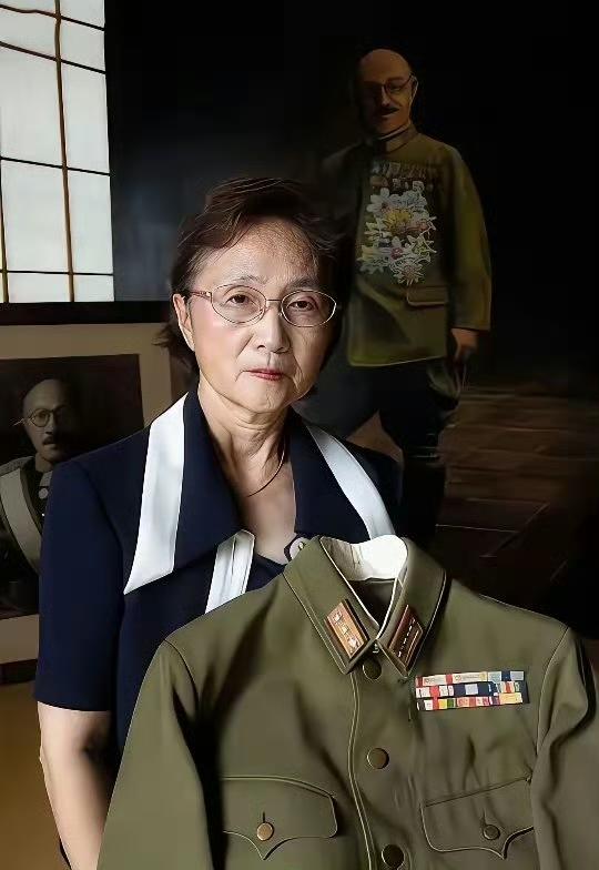 原子弹下无冤魂！

东条英机的孙女，至今都认为她爷爷是日本英雄。这应该也是日本人