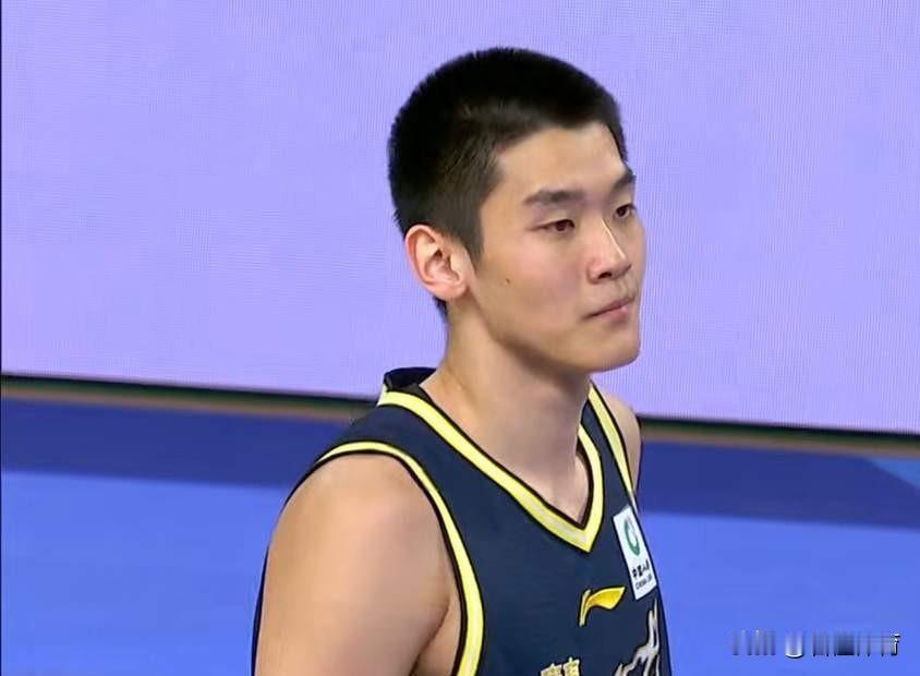 广东队天才年轻小将王洪泽，未来成长下限任俊飞，上限杜锋？

超高的球商，出色的策