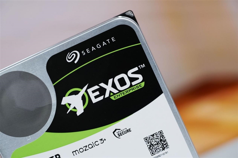 HAMR与CMR加持的稳定可靠企业级硬盘！希捷银河Exos M 30TB评测：读取逼近300MB/s