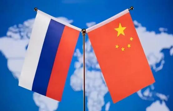 中俄为何要站在一起？其实一位俄罗斯精英已经说出了答案，中国既不是俄罗斯的盟友，也