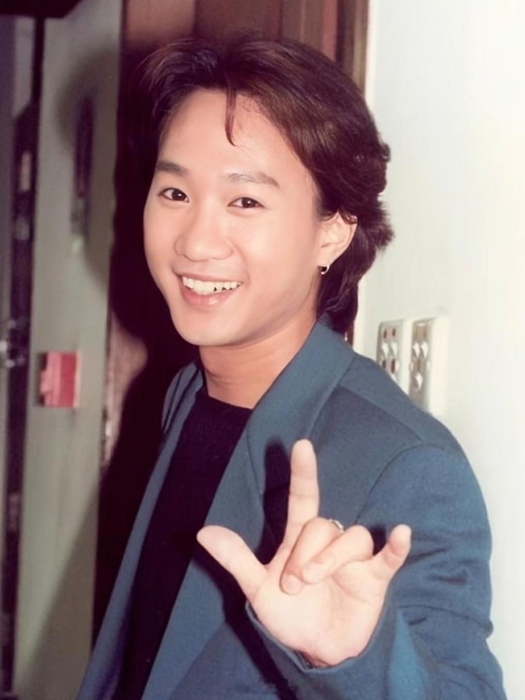 遥望天堂的方向道一声，家驹生日快乐  💕 