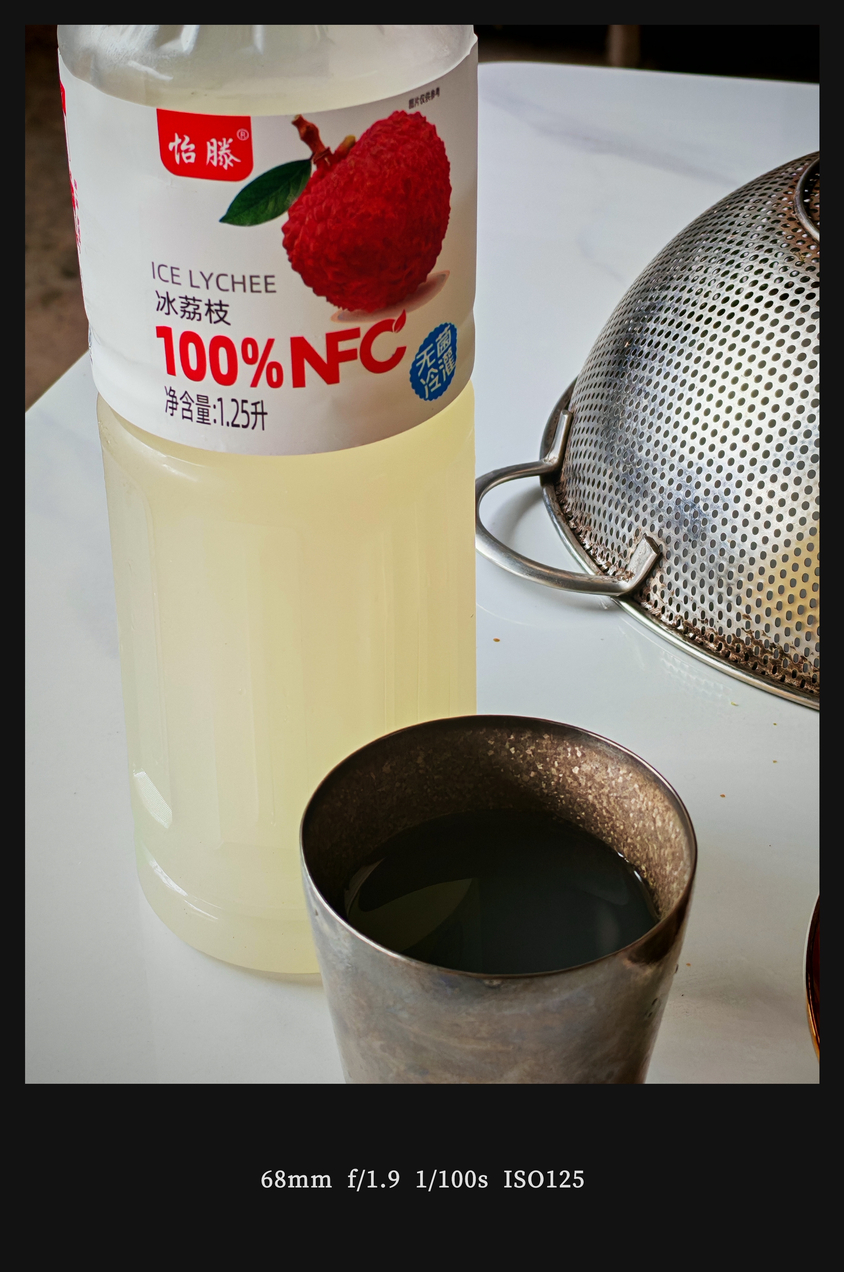 现在各家奶茶店都做荔枝了，瑞幸在做绿豆沙…相信我，再过一两周瑞幸肯定出荔枝味的咖