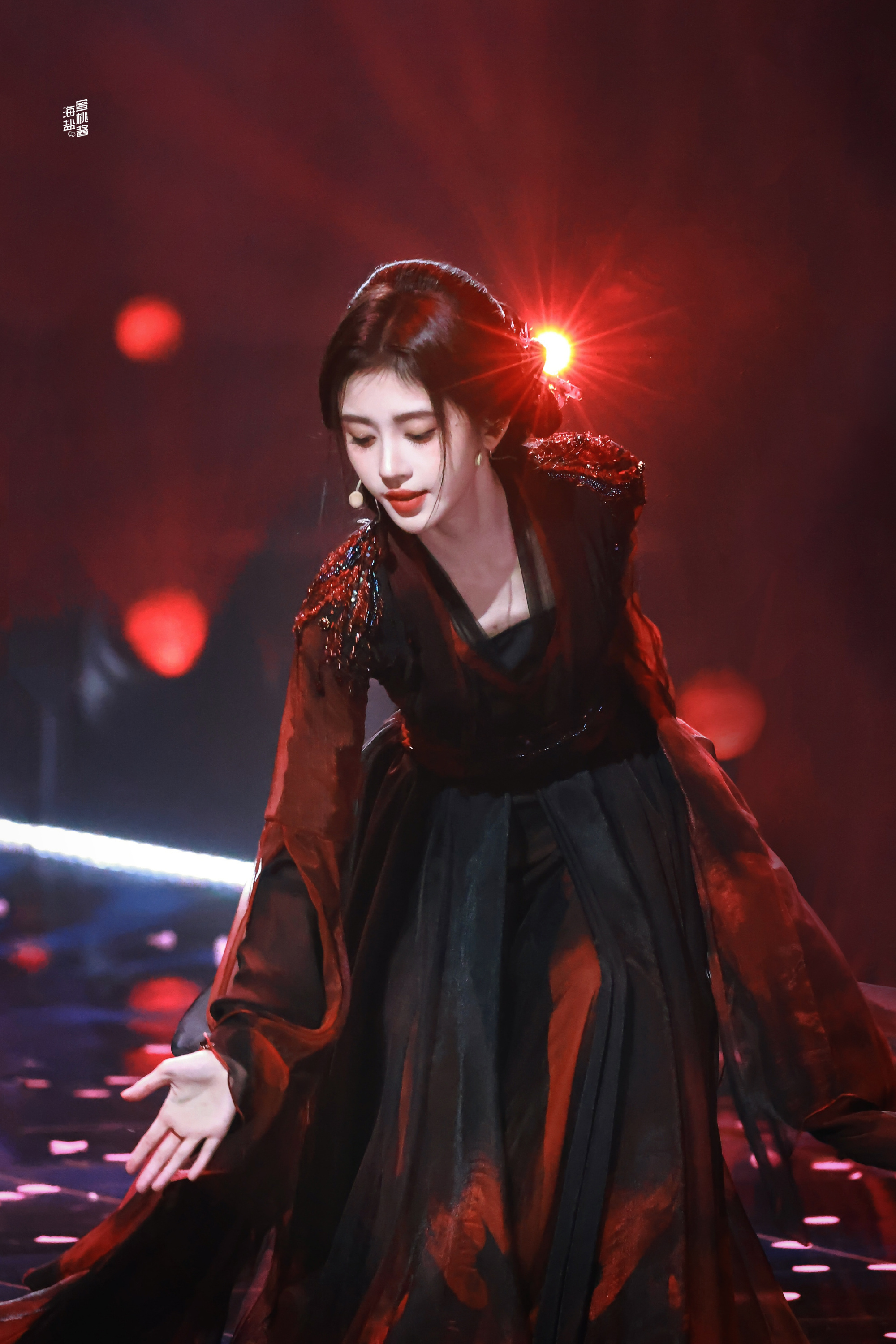 jjy鞠婧祎jjy鞠婧祎苏绿夏 "总有一天我会奔赴着去见你哪怕距离再遥远我也要给