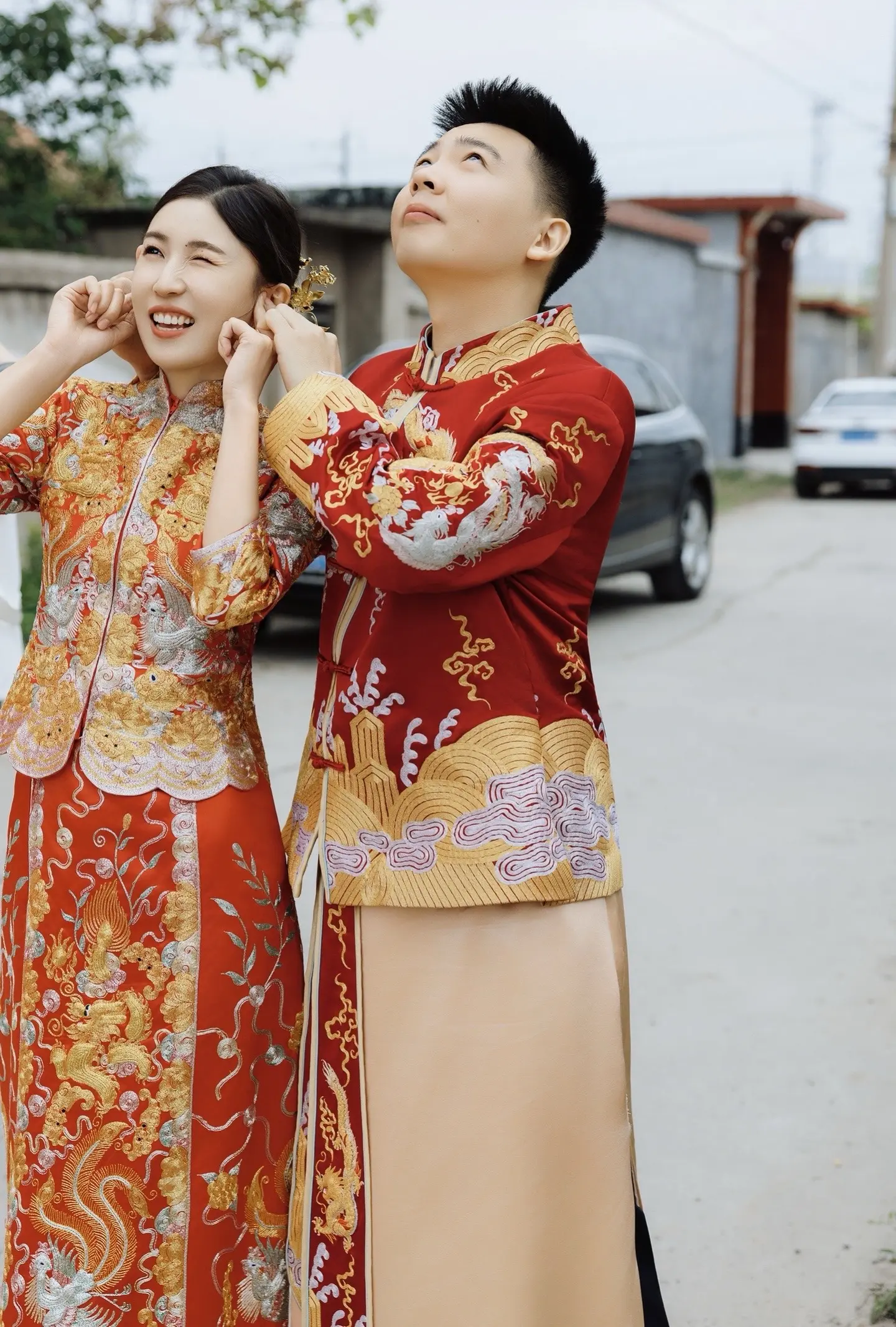 这一天真的被我新娘的笑容治愈了。是个爱笑的姑娘，从给她化妆开始就是笑声...