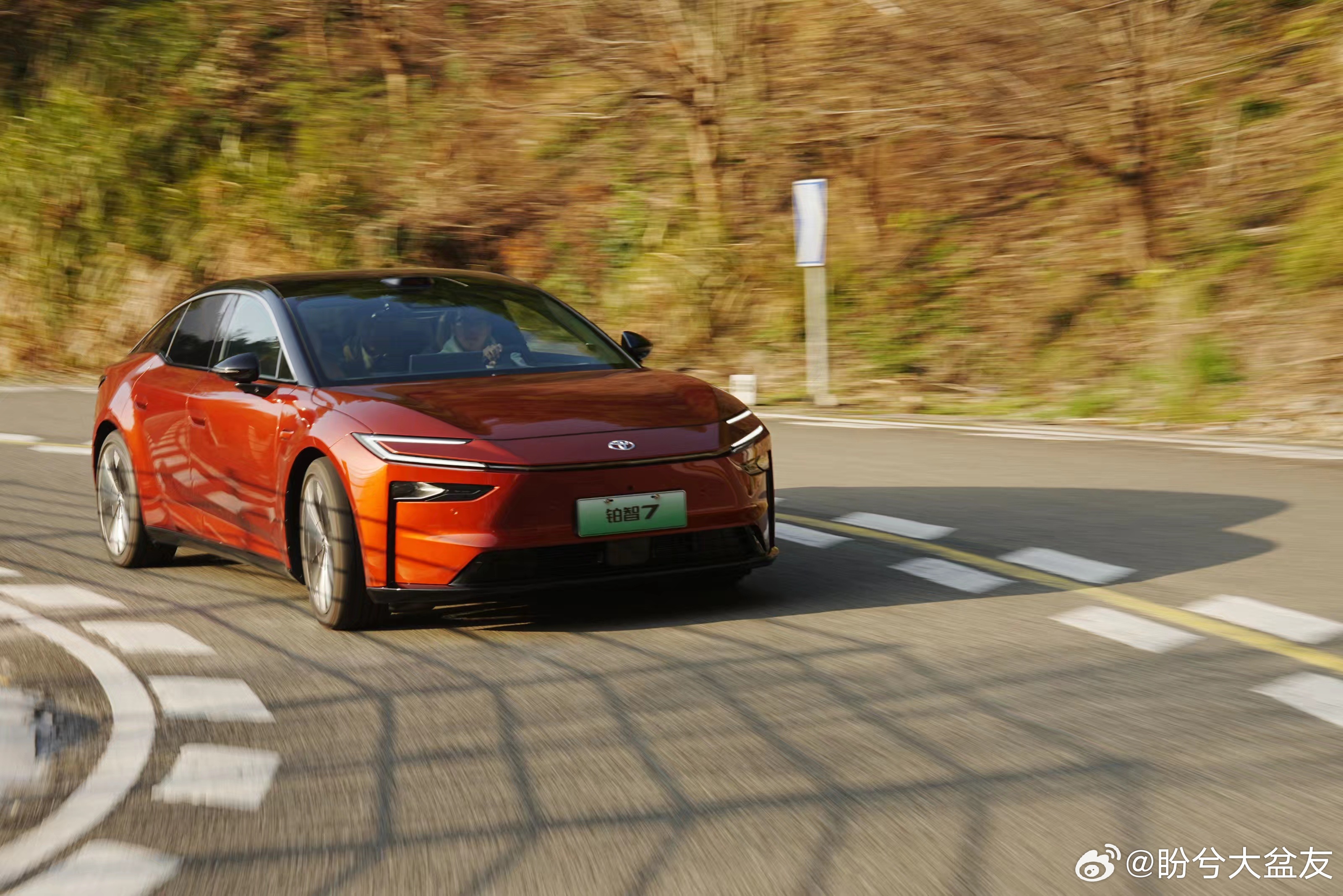 媒体首测丰田铂智7动态表现铂智7首轮媒体动态测试陆续出炉，不少试驾过的媒体都给出