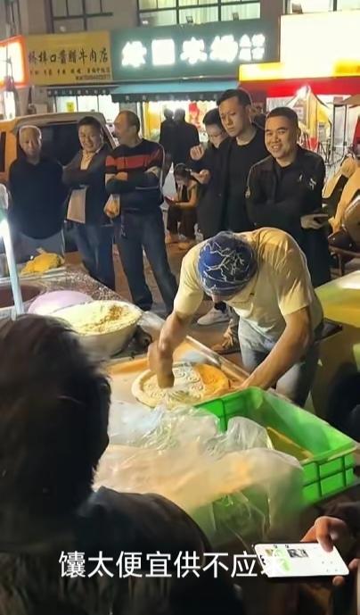 必须为新疆喀什文旅的敏锐点赞！

流量来了，有人忙着变现，有人忙着“认亲”。西安