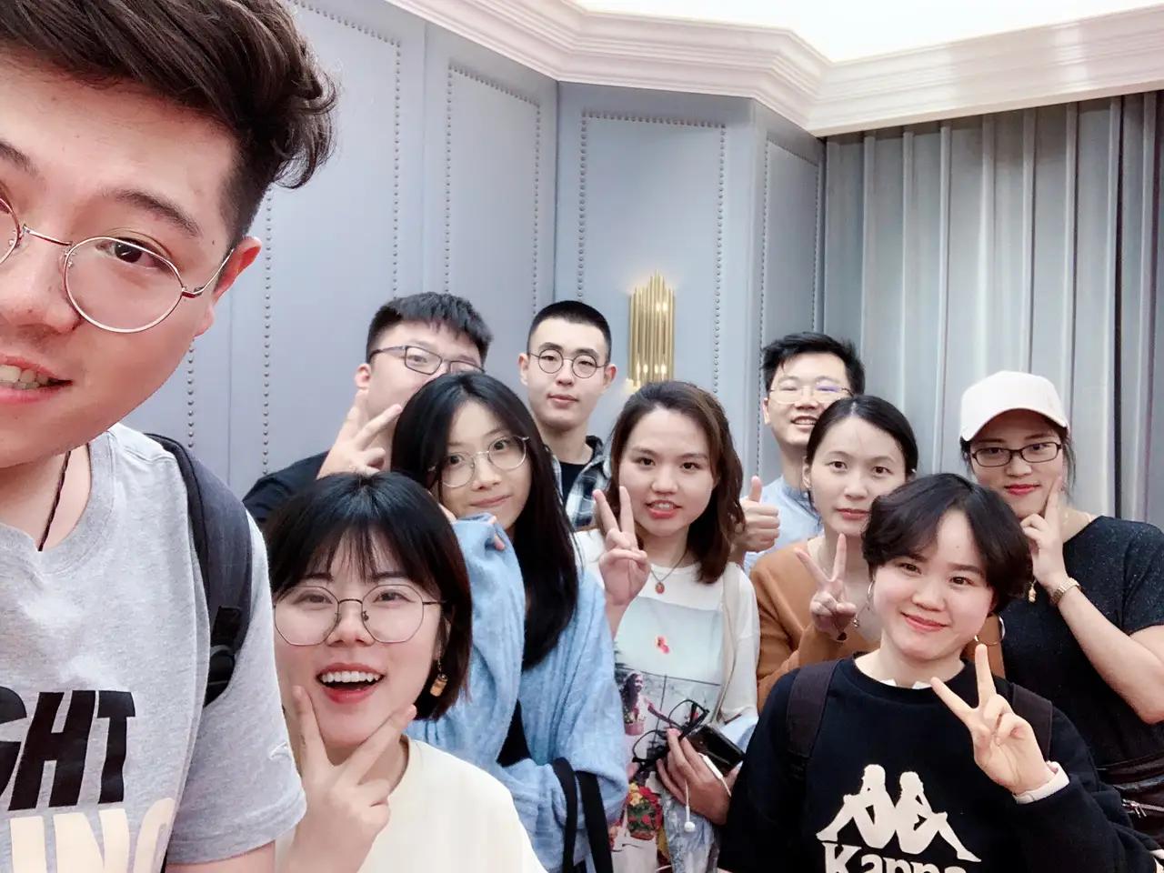 职场“孤勇者”的修行：不合群不是缺陷，是另一种强大

今儿咱们单说一桩发生在现代