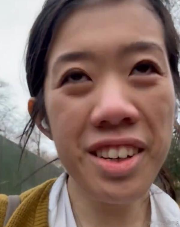 至今，祸港头目黎智英的女儿依然在配合西方进行表演。黄媒不会说的真相