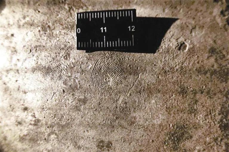 秦兵马俑找到古代女性指纹，有人说不足为奇，两千年前女匠人很难得，朋友们，先问大家