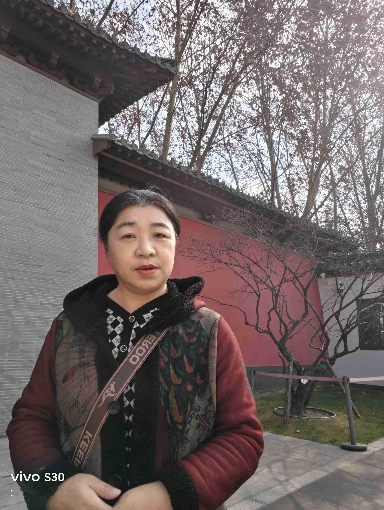 我的今日状态：😁轻松愉快
我这里的天气：☀️晴天今天也很幸福的