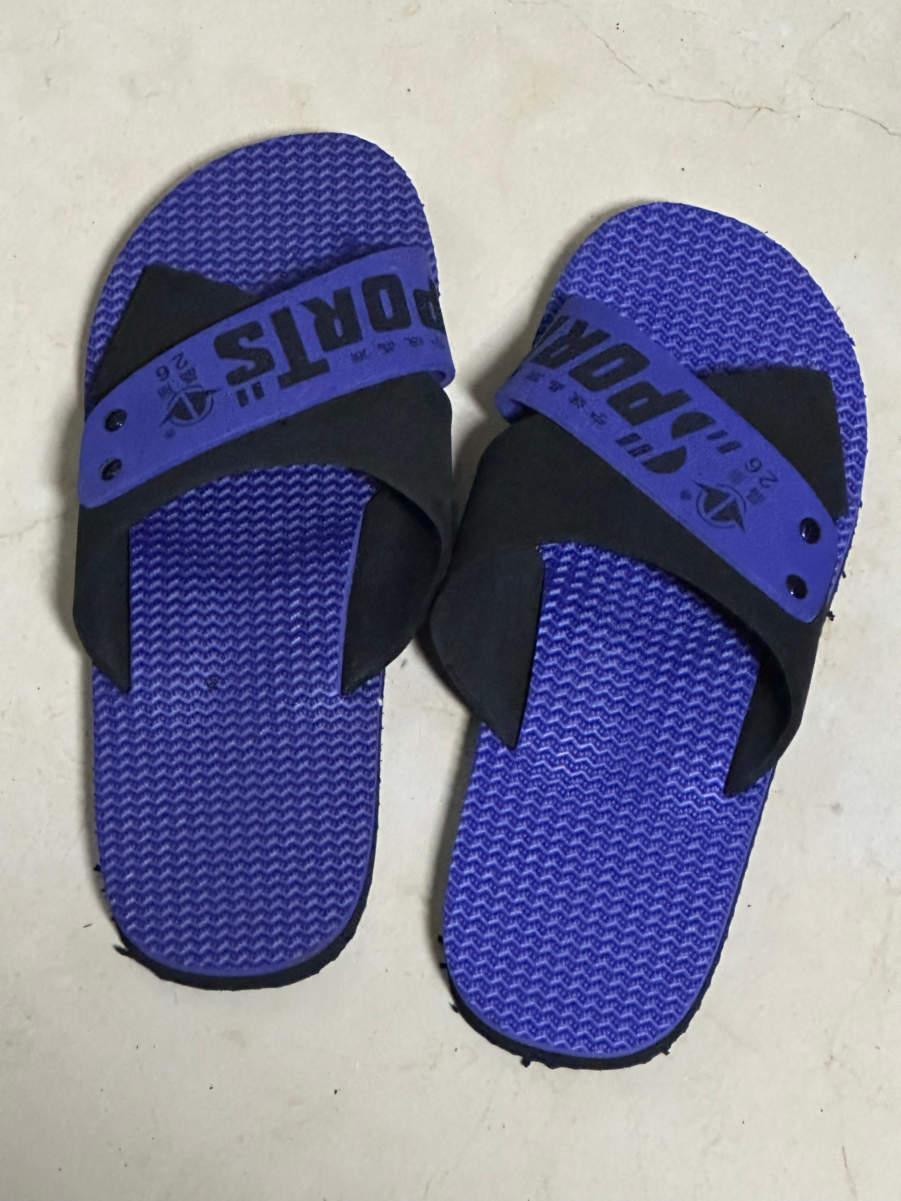 宁波人家里是不是都有这样一双拖鞋 以前父母最爱的款，还防滑很多家里的长辈一定要买