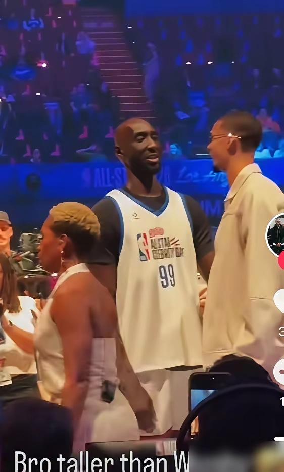 这位99号的人是谁？身高和文班亚马一样高了