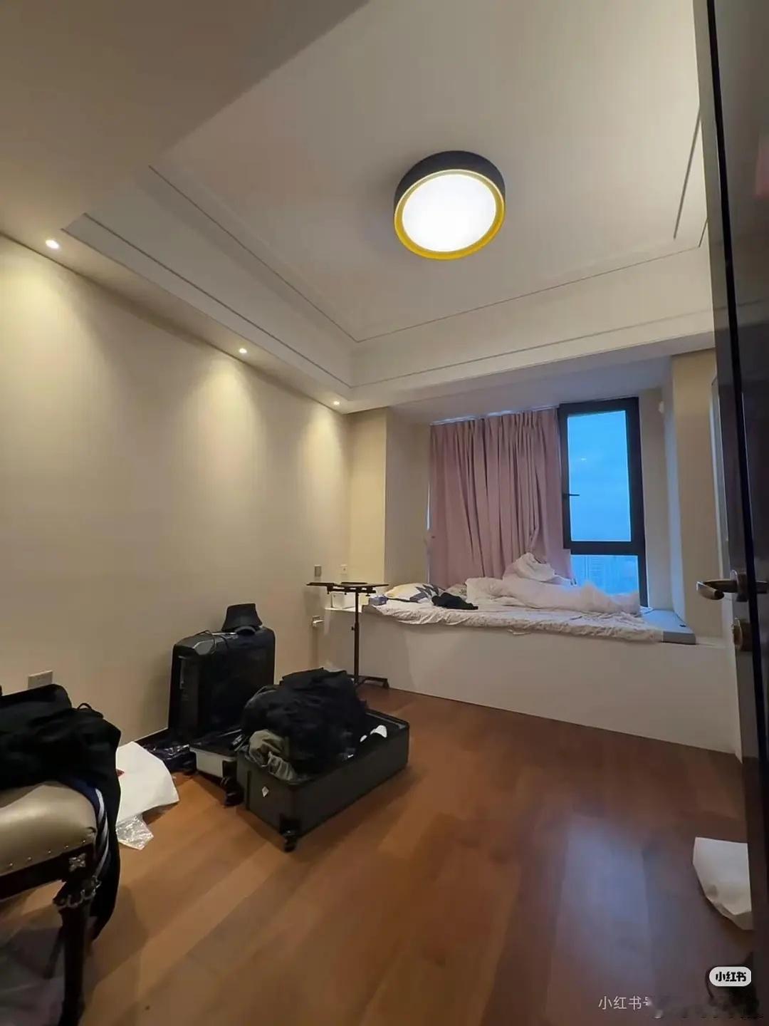 温故而知新，只有垂娱老板公腥咪才能睡床 
