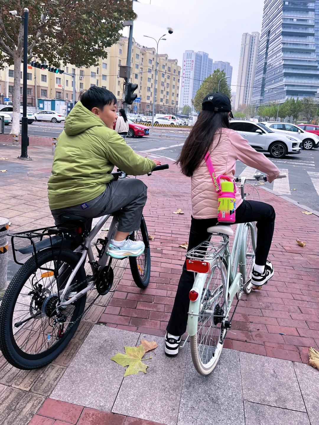 不卷了 出去耍🚴
