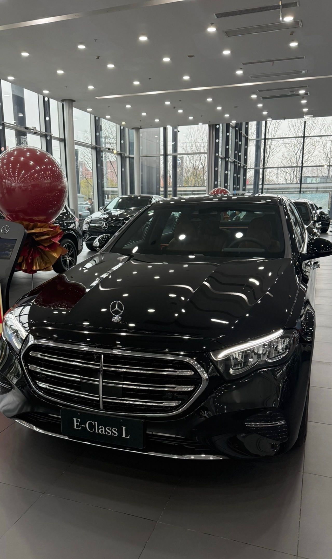 今天看到奔驰终端优惠的消息BBA车价大降销量回温难 ，小电火速走访了北京当地的4