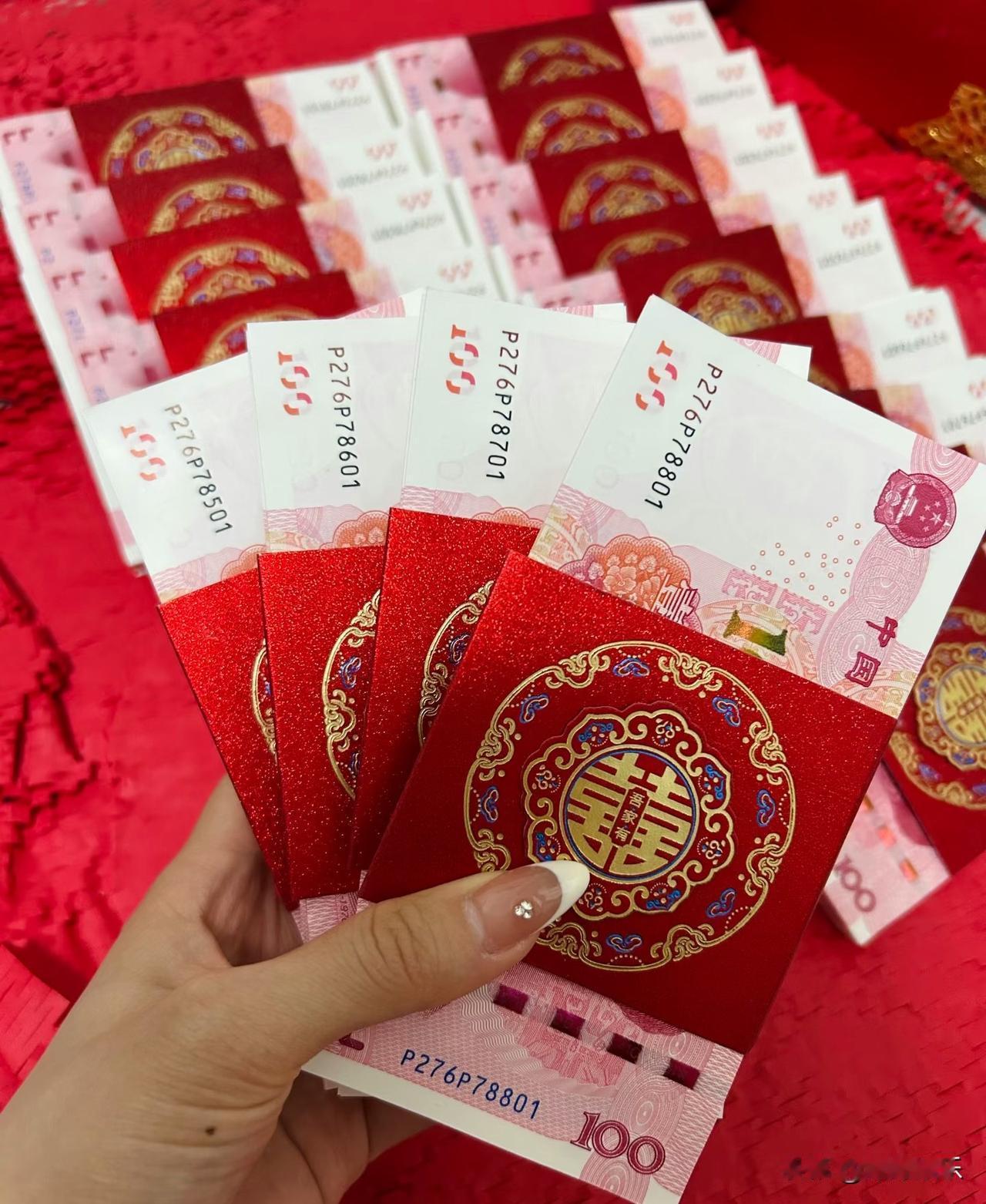 三十万彩礼压垮一段五年感情
小伟和丽丽在外地打工相识，相恋整整五年，两人省吃俭用