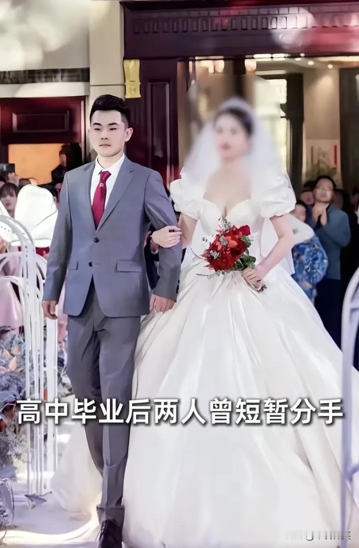 真相了！金某家里有权有势，上学的时候就爱霸凌别的同学，学生们都怕他！

女孩刘明