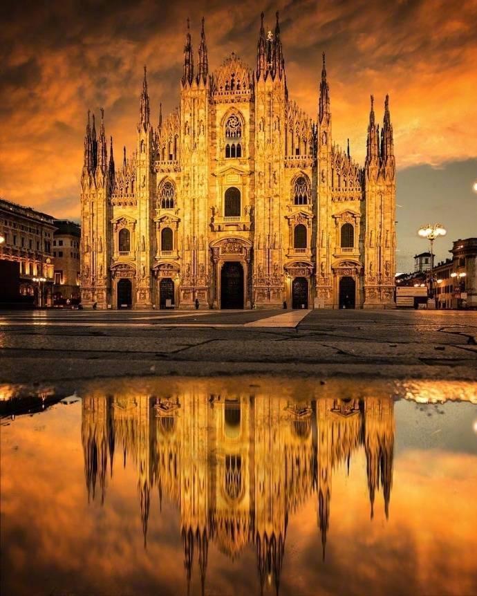 夕阳下的米兰自然风光