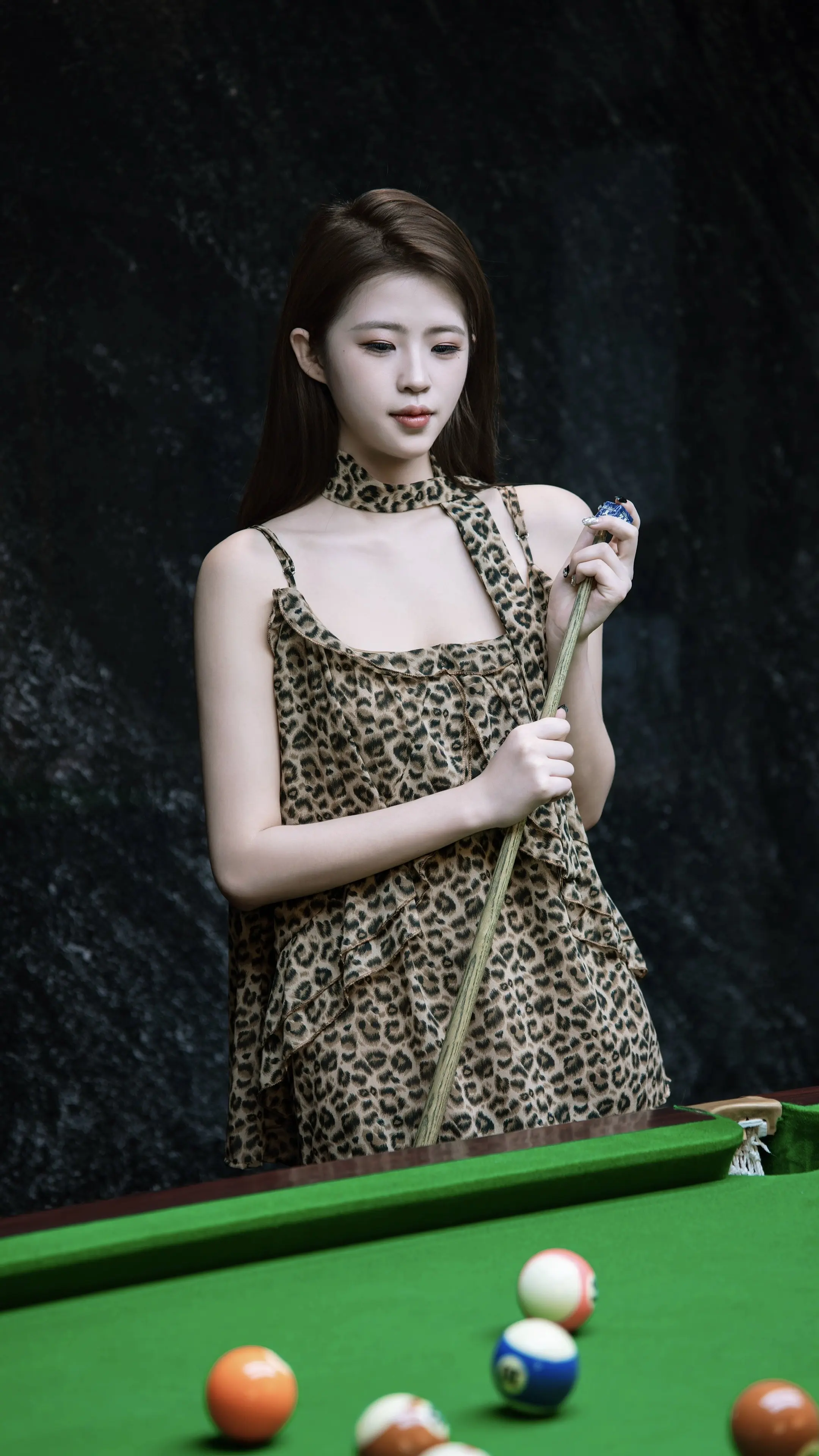 她笑的那么开心，是你给她送自由了吗？