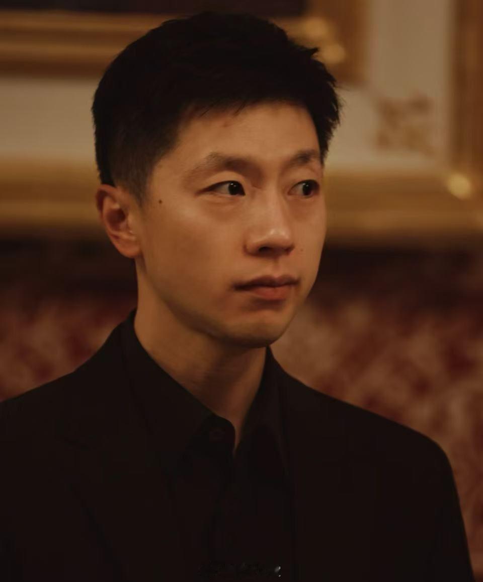 马龙说紫色是自己的幸运色作为紫色控刷到马龙直播里他说紫色是自己的幸运色也太开心了