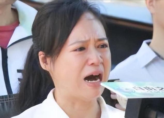 “中国越制裁我，我就越反华！” 这话谁说的？一个被吊销执照、冻结账户、踢出律师圈