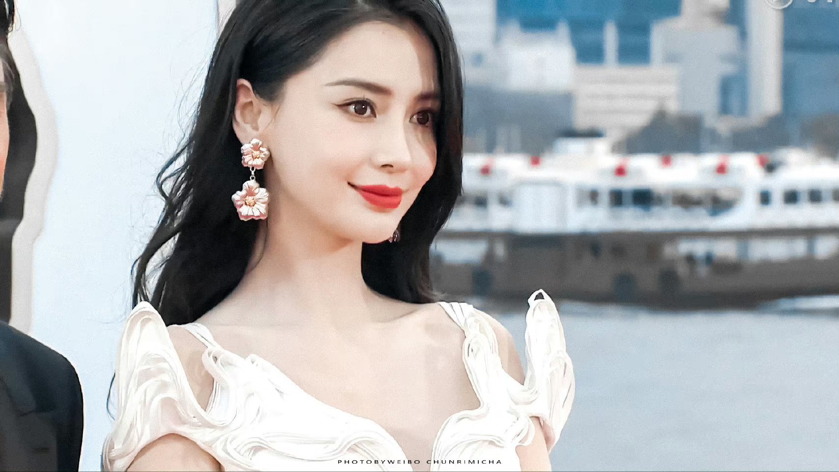 angelababy 麦吉丽品牌护肤代言人angelababy “你在我心中只能