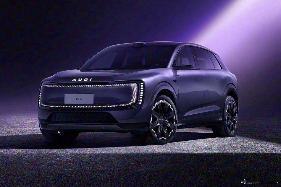 奥迪E7X将亮相北京车展 AUDI全新大五座SUV奥迪E7X亮相在即。新车携手M
