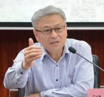 “维护和平最容易的办法就是投降”，清华大学阎学通曾直言，他表示军队没维护和平作用