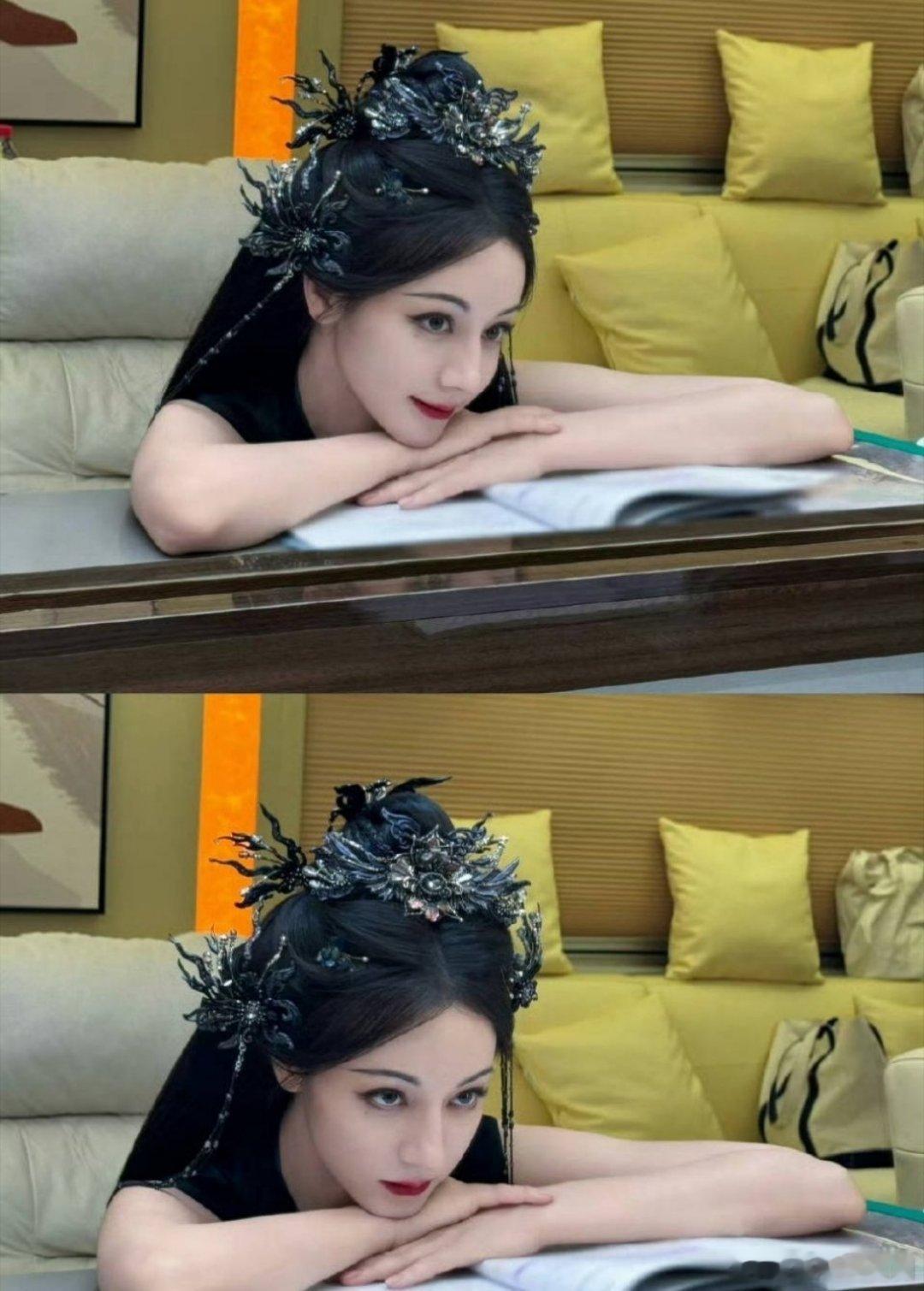 迪丽热巴最新造型的头饰[允悲][允悲][允悲]感觉一点都不走心，只是为了豪华嘛？