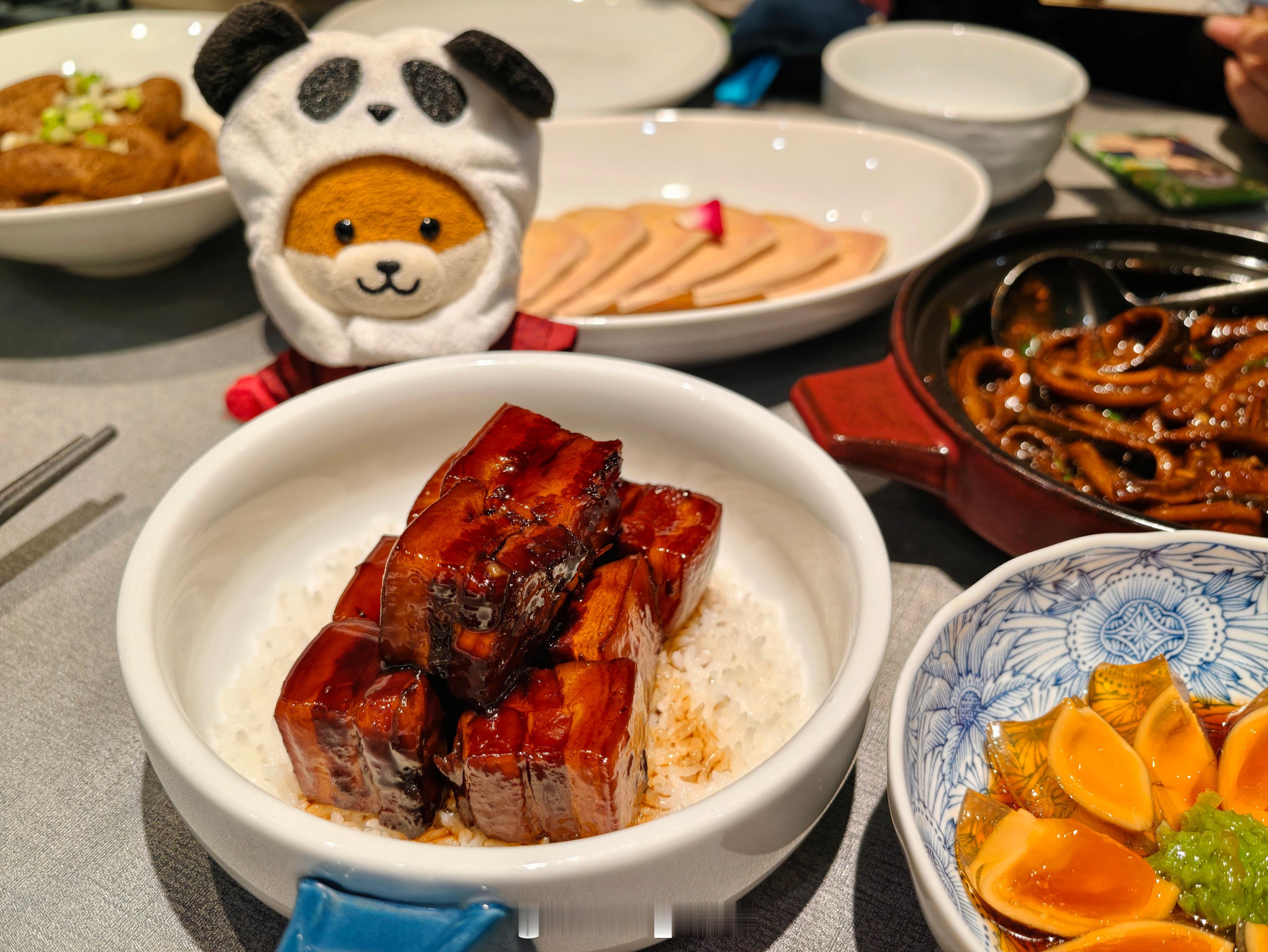 本一饭封神忠实观众 惦记了一年终于吃上帅帅了在家复刻无数次红烧肉 也还是想吃次店