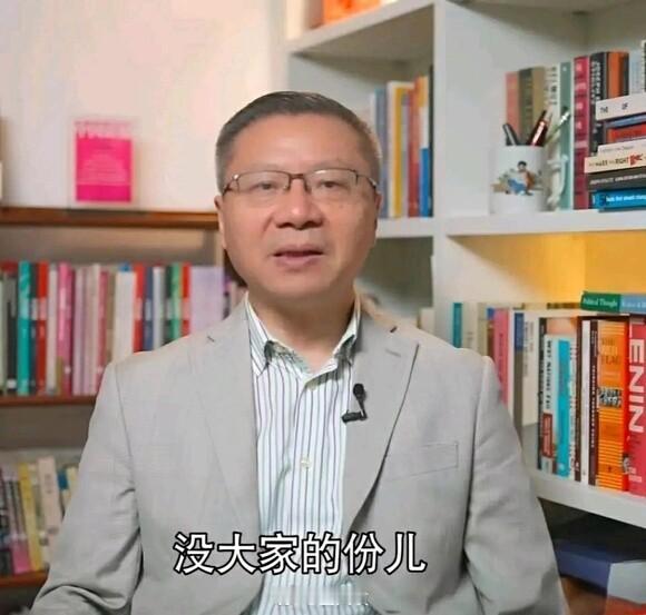 男子刮刮乐中100万旁边大哥羡慕了到底要怎样，天天报道这些事情，让我晚上做梦都想