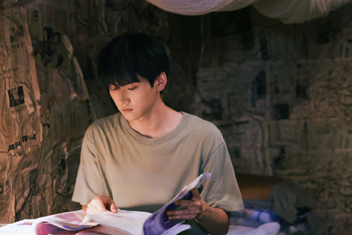 回应的速度杠杠的在美国出生，成年后可以自己选择了，因为国籍被骂无妄之灾还是来看帅