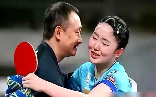 日本乒坛最狠的爹，可能不是日本人。
当年在高手如云的体系里看不到出路，他干脆就带