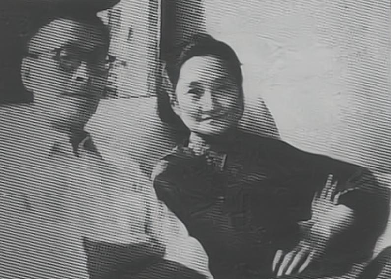 翁瑞午临终前，将子女叫到身边叮嘱：要像侍奉母亲般侍奉陆小曼
徐志摩飞机失事时，陆