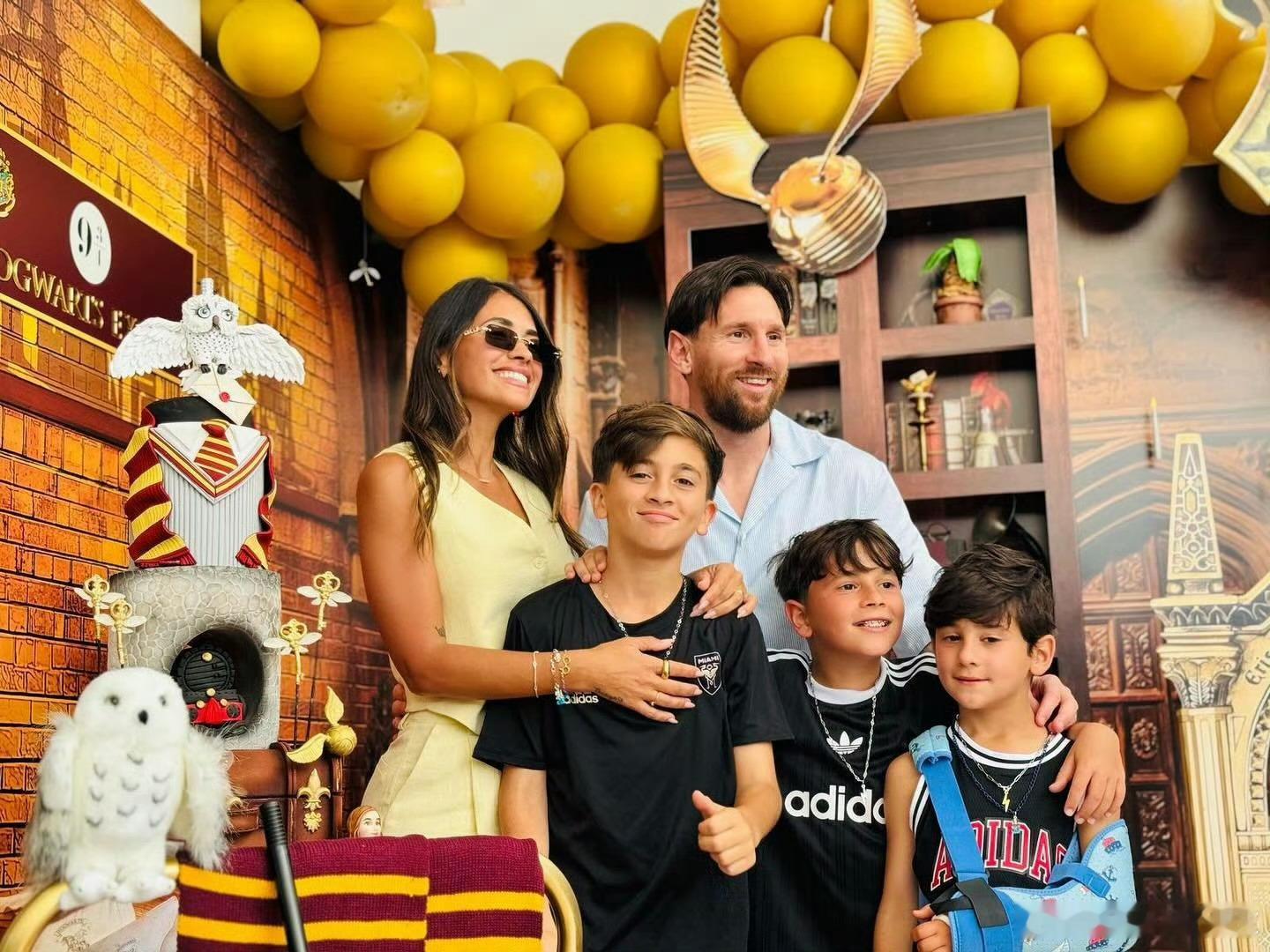 西媒：梅西未来回到巴萨定居确定，为三个儿子置地建豪宅据《加泰罗尼亚日报》消息，梅