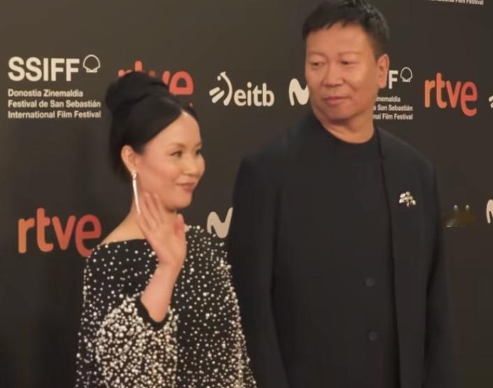 5月21日，上海电影局发布最新通报：
“近期收到市民对影片《监狱来的妈妈》的举报