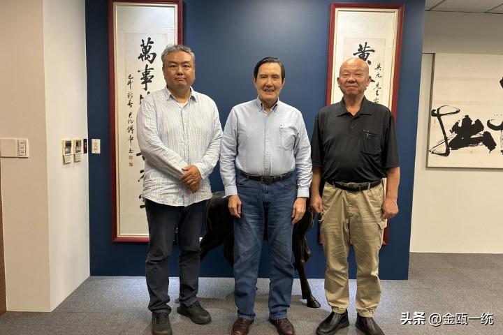 网传两手都戴表真失智了？马英九大方亲解答

马英九的家人向法院申请“辅助宣告”，