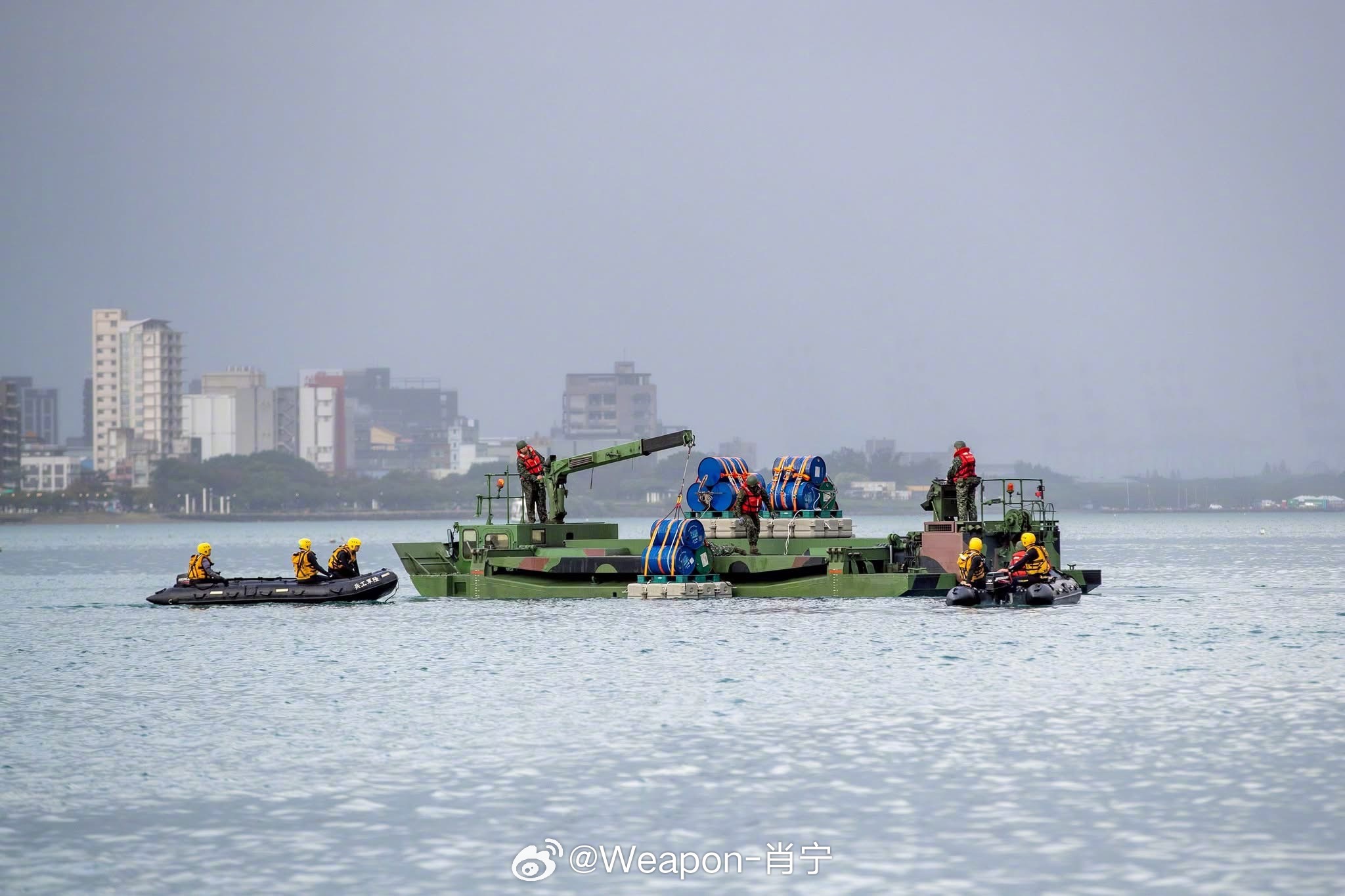 正义使命2025演习高清大图 因害怕解放军针对性军演转变为突袭，台伪军第3作战区