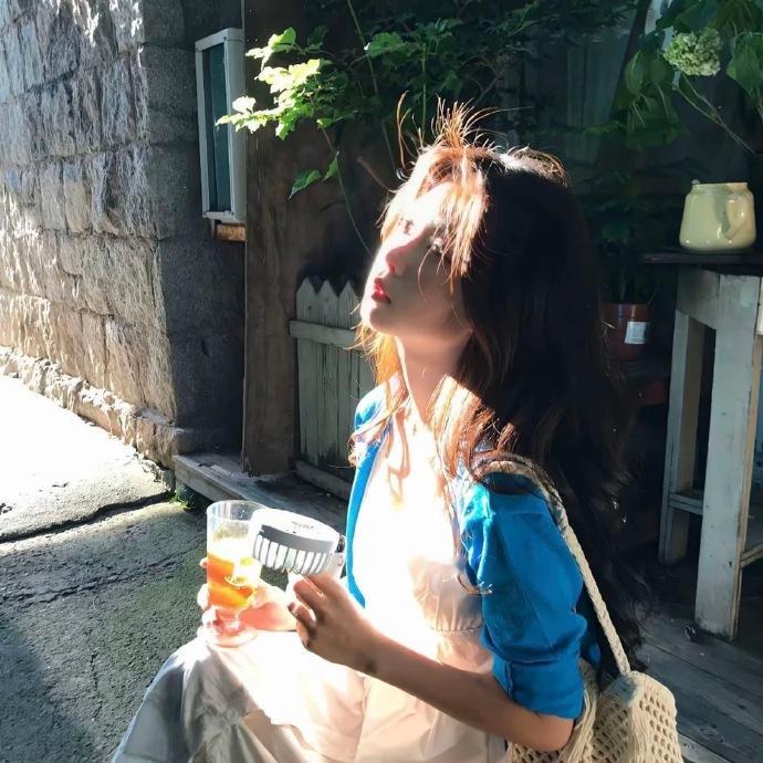 真正的勇敢，不是只知道进，不知道退；而是在应进的时候，不退缩；该退的时候，不怕人